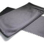 Mikrofaser Brillenbeutel und Putztuch - Schwarz